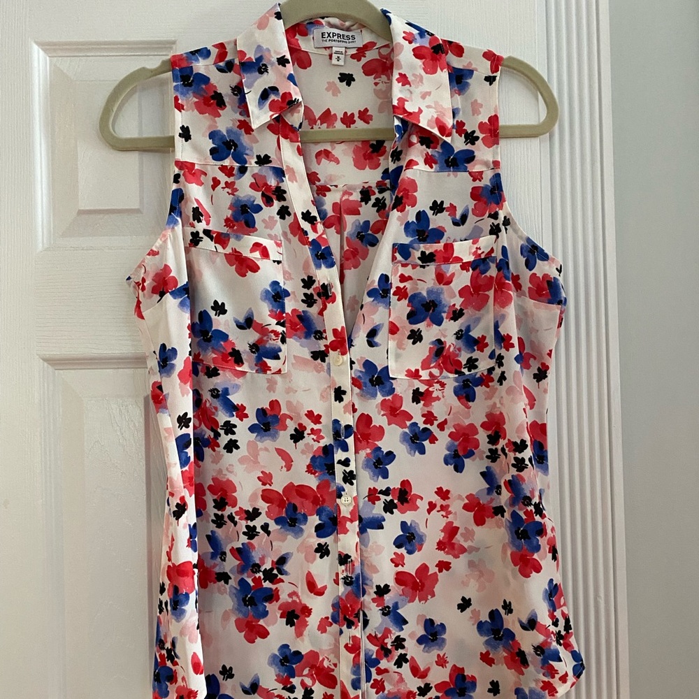Express floral portfino sleeveless blouse